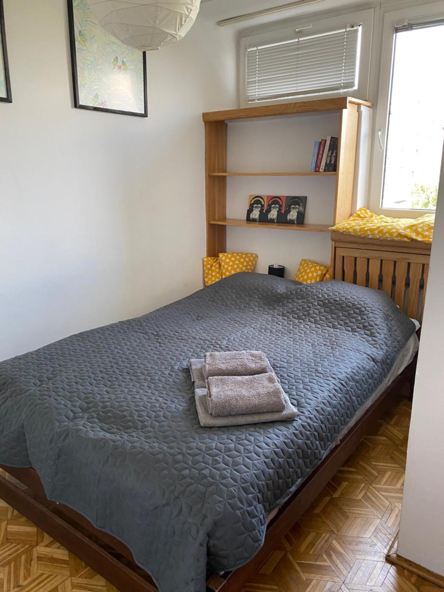 Ohmyhome - Sunny Apartment In City Center Warsaw Exterior photo
